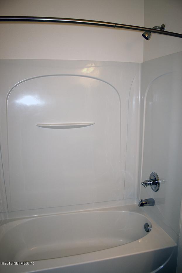 16313 Tisons Bluff Road Jacksonville, FL 32218 - Photo 14 of 73 Hall Shower