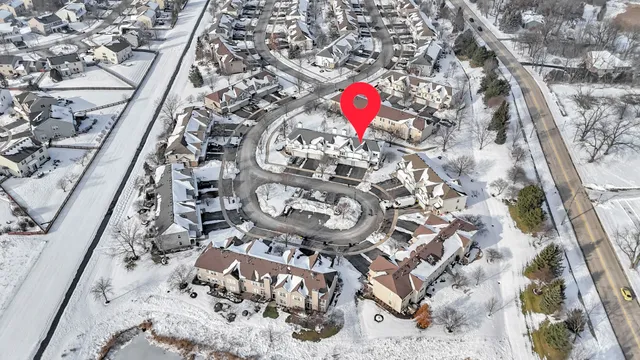 $280,000 | 460 Lancaster Drive, Pingree Grove, IL 60140