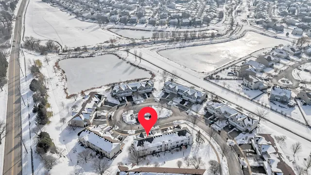 $280,000 | 460 Lancaster Drive, Pingree Grove, IL 60140