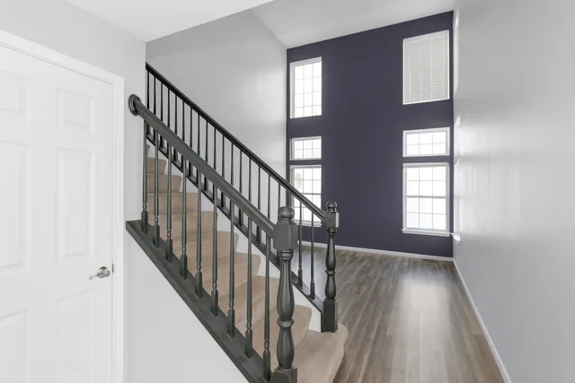 $280,000 | 460 Lancaster Drive, Pingree Grove, IL 60140