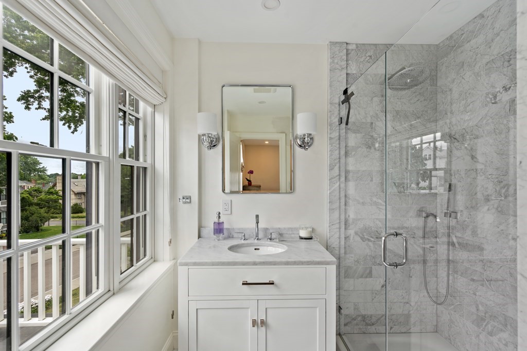 8 Rutledge Street Boston, MA 02132 - Photo 12 of 12