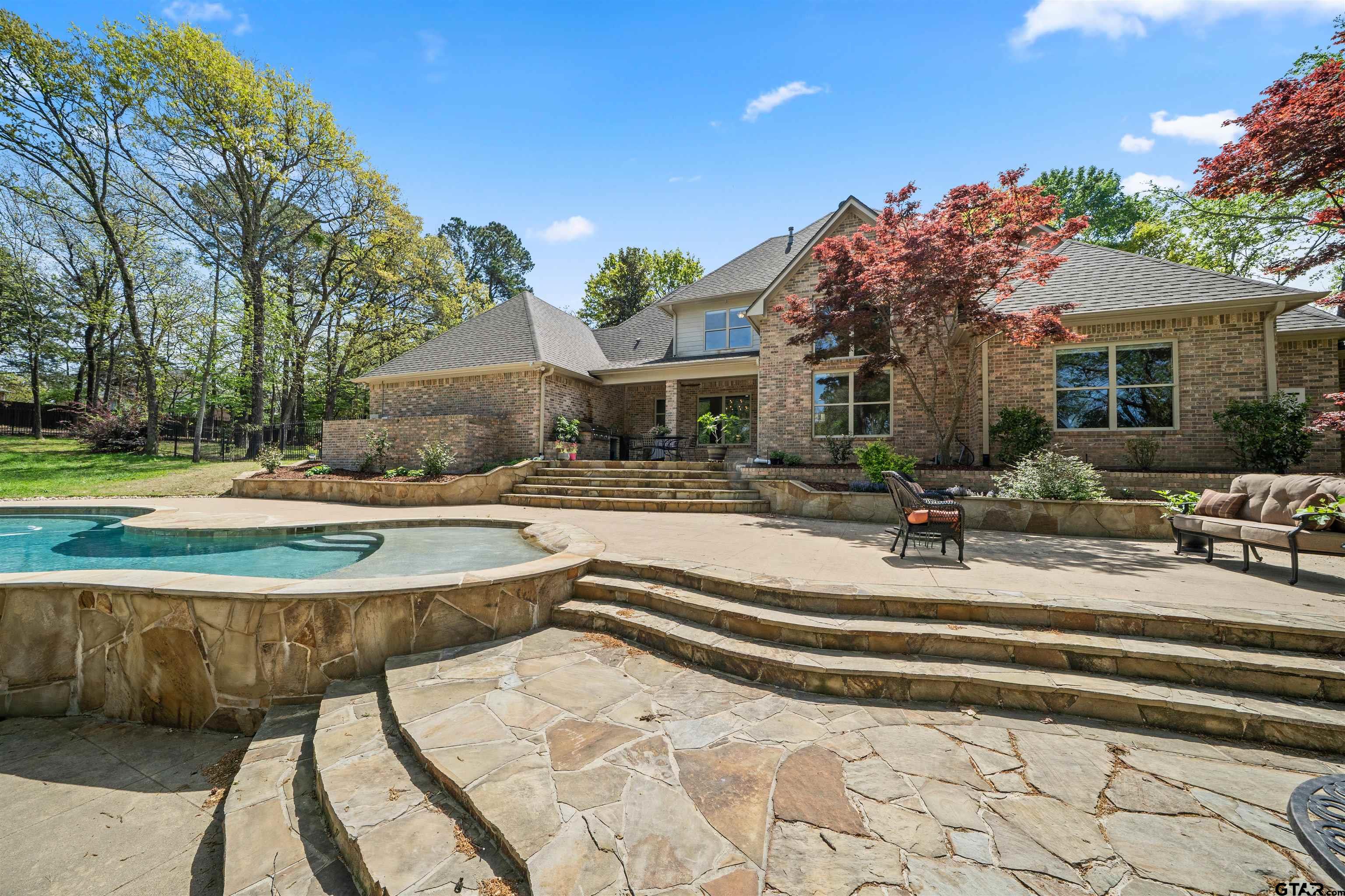 2015 Stonegate Valley Drive Tyler, TX 75703 - Photo 38 of 48