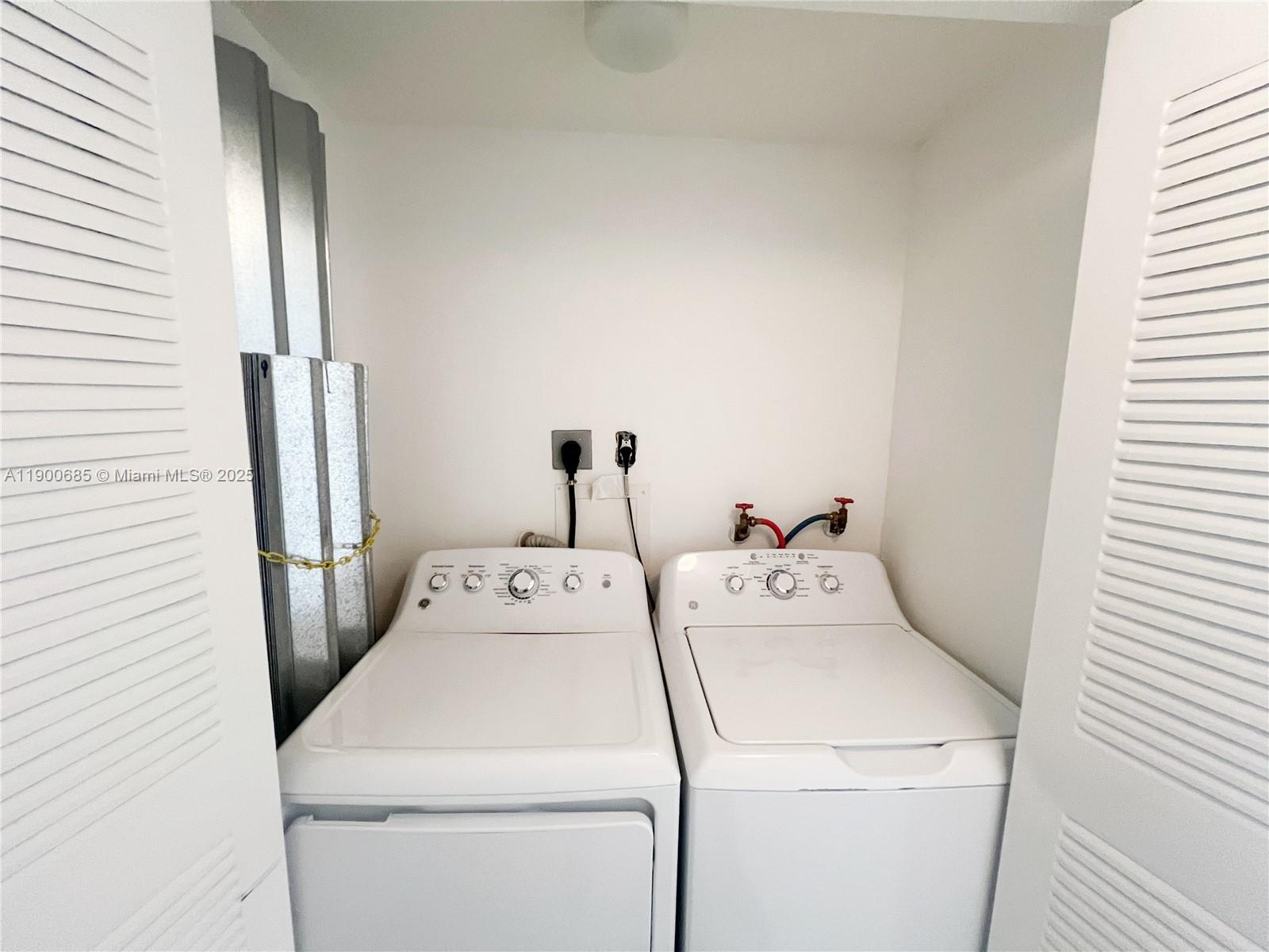 9340 Fontainebleau Boulevard, Unit W206 Miami, FL 33172 - Photo 28 of 32