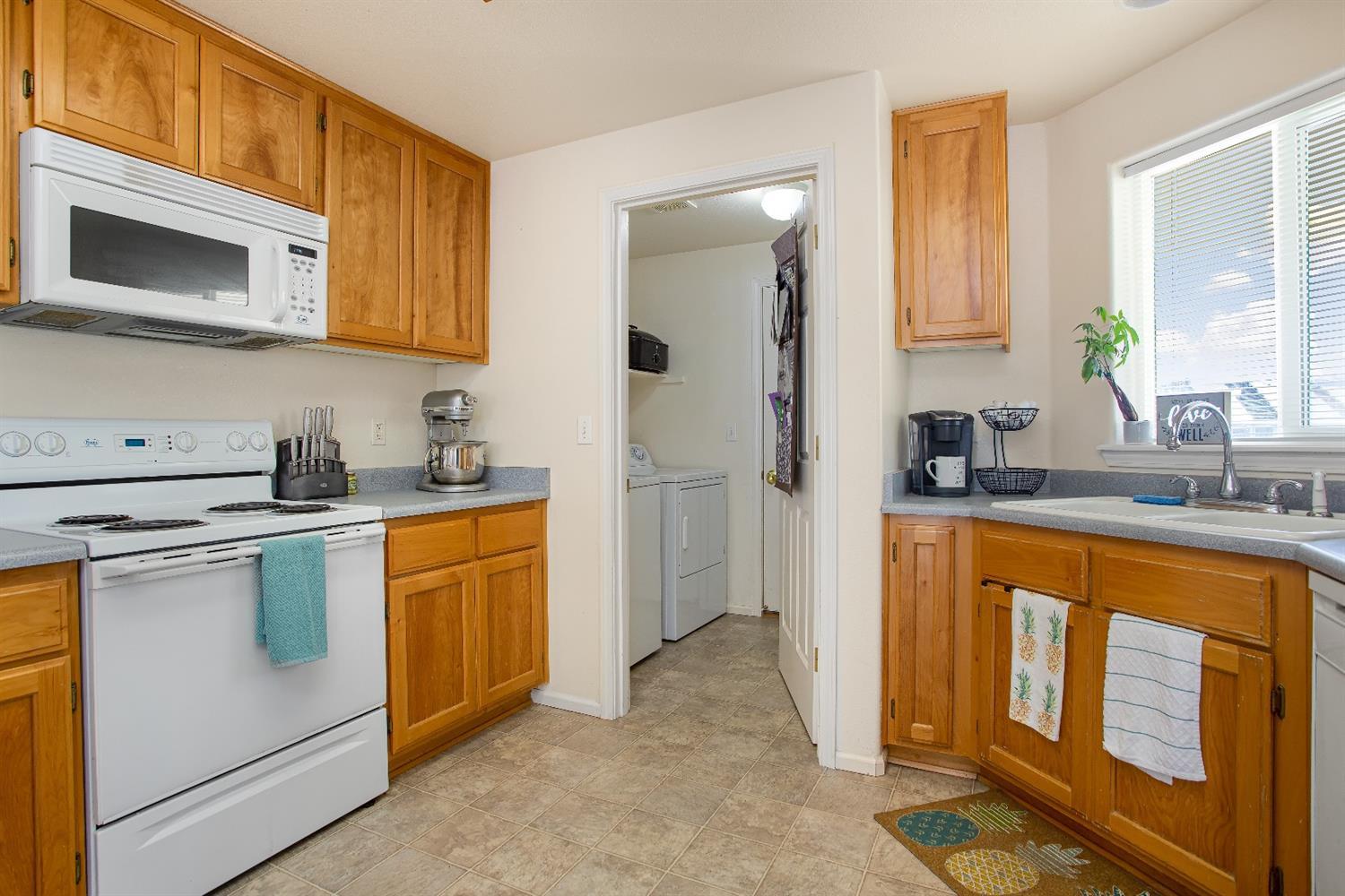 427 Montclair Way Eagle Point, OR 97524 - Photo 7 of 19 Additional Photo
