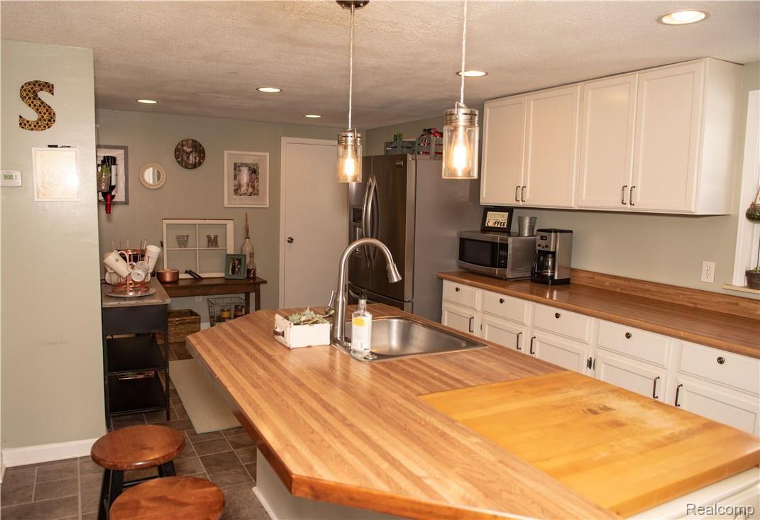 5472 Belsay Road Grand Blanc, MI 48439 - Photo 10 of 40 _DSC9480.jpg