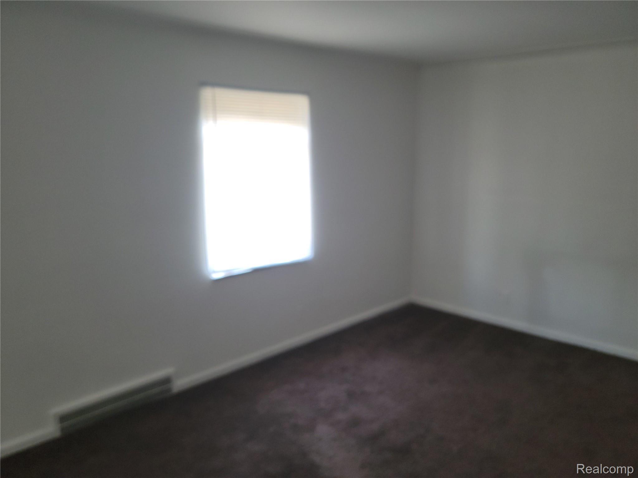 17581 Santa Rosa Drive Detroit, MI 48221 - Photo 20 of 20 20210627_142523.jpg