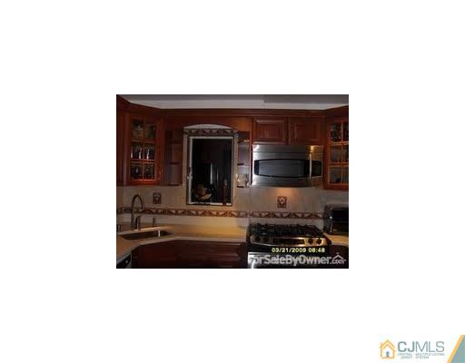 2 Smalley Road Edison, NJ 08817 - Photo 6 of 7 Gallery Image 6