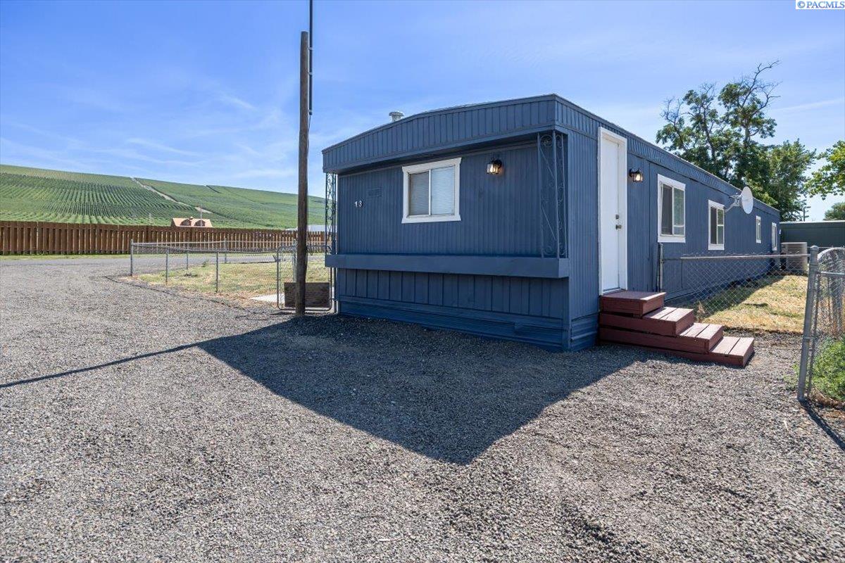 31404 Kennedy Road, Unit 13 Benton City, WA 99320 - Photo 27 of 28 Gallery Image 27