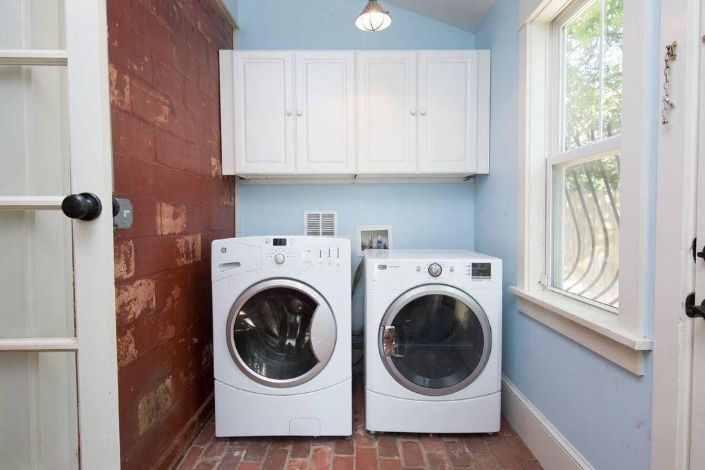 1188 Mosstree Road North Charleston, SC 29405 - Photo 8 of 16 Laundry