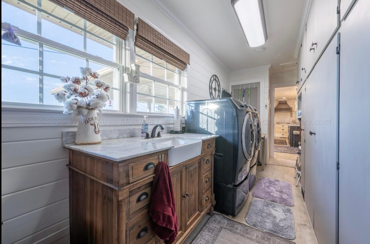 1472 Sentry Road Hamilton, AL 35570 - Photo 12 of 46 Laundry room