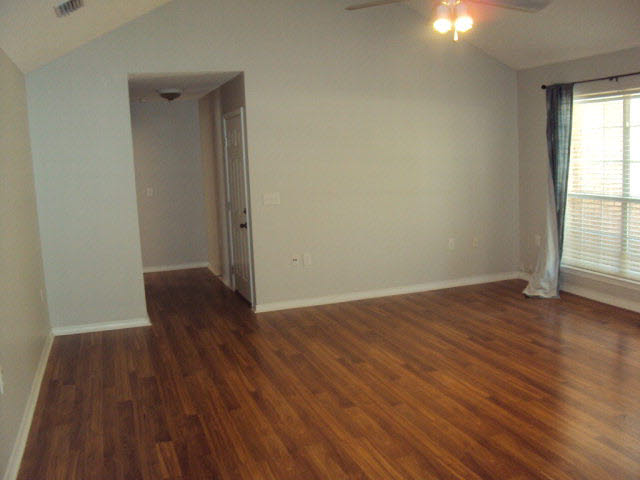 605 West 9th Street Bay Minette, AL 36507 - Photo 12 of 16 Living Room