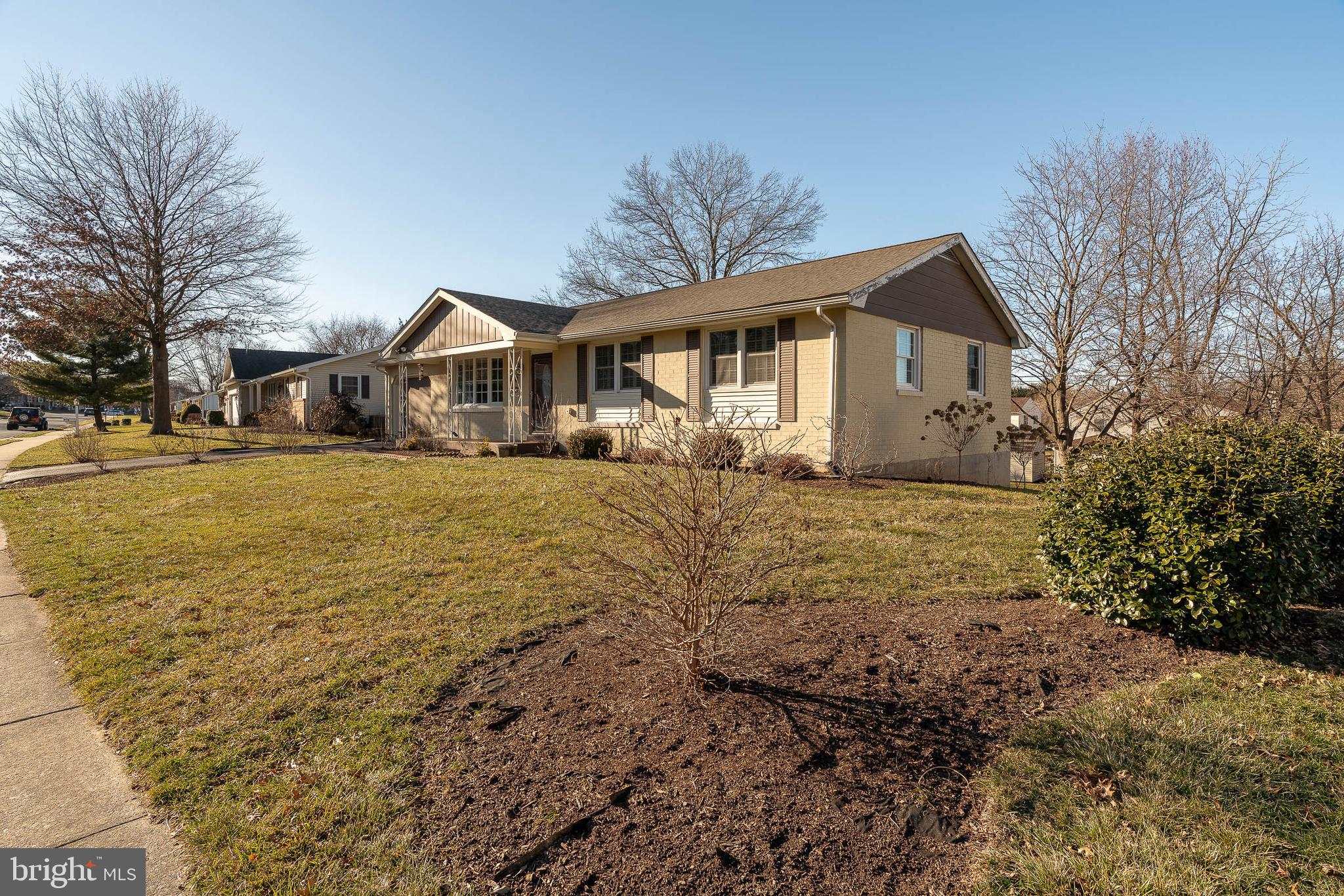 115 Swarthmore Drive Lititz, PA 17543 - Photo 2 of 21