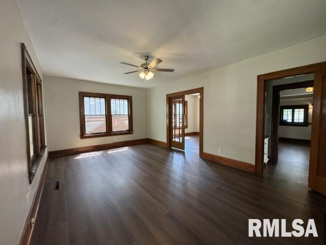 1119 South MacArthur Boulevard Springfield, IL 62704 - Photo 3 of 25