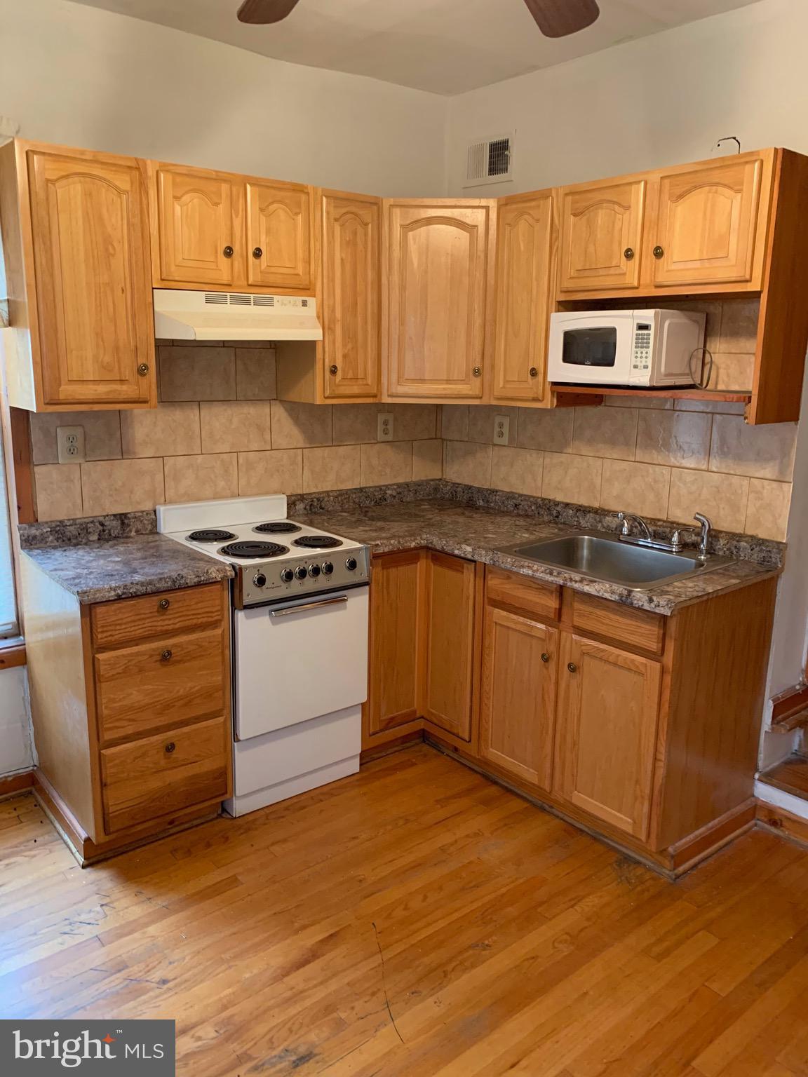2012 East Madison Street, Unit 1 Philadelphia, PA 19134 - Photo 3 of 11