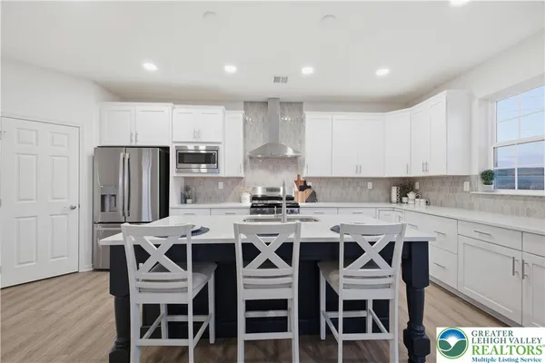 $799,900 | 4929 Farrcroft Drive, Unit 83B, Easton, PA 18040