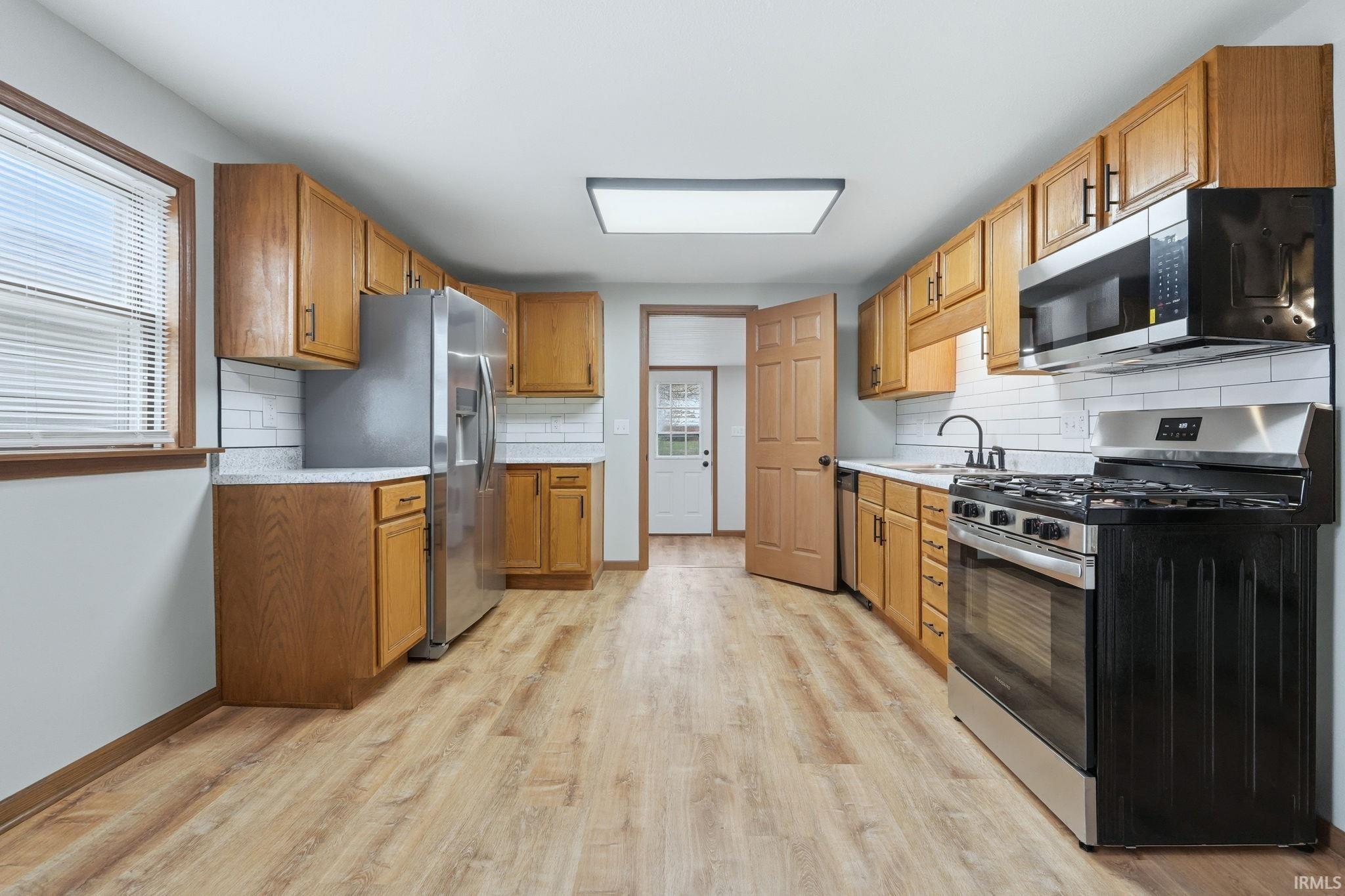 4160 East Bellefontaine Road Hamilton, IN 46742 - Photo 11 of 33