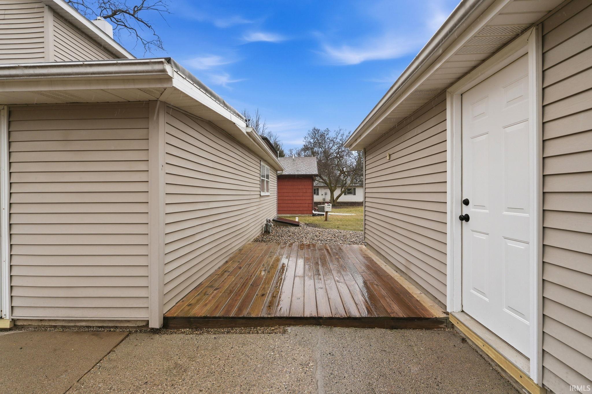 4160 East Bellefontaine Road Hamilton, IN 46742 - Photo 14 of 33