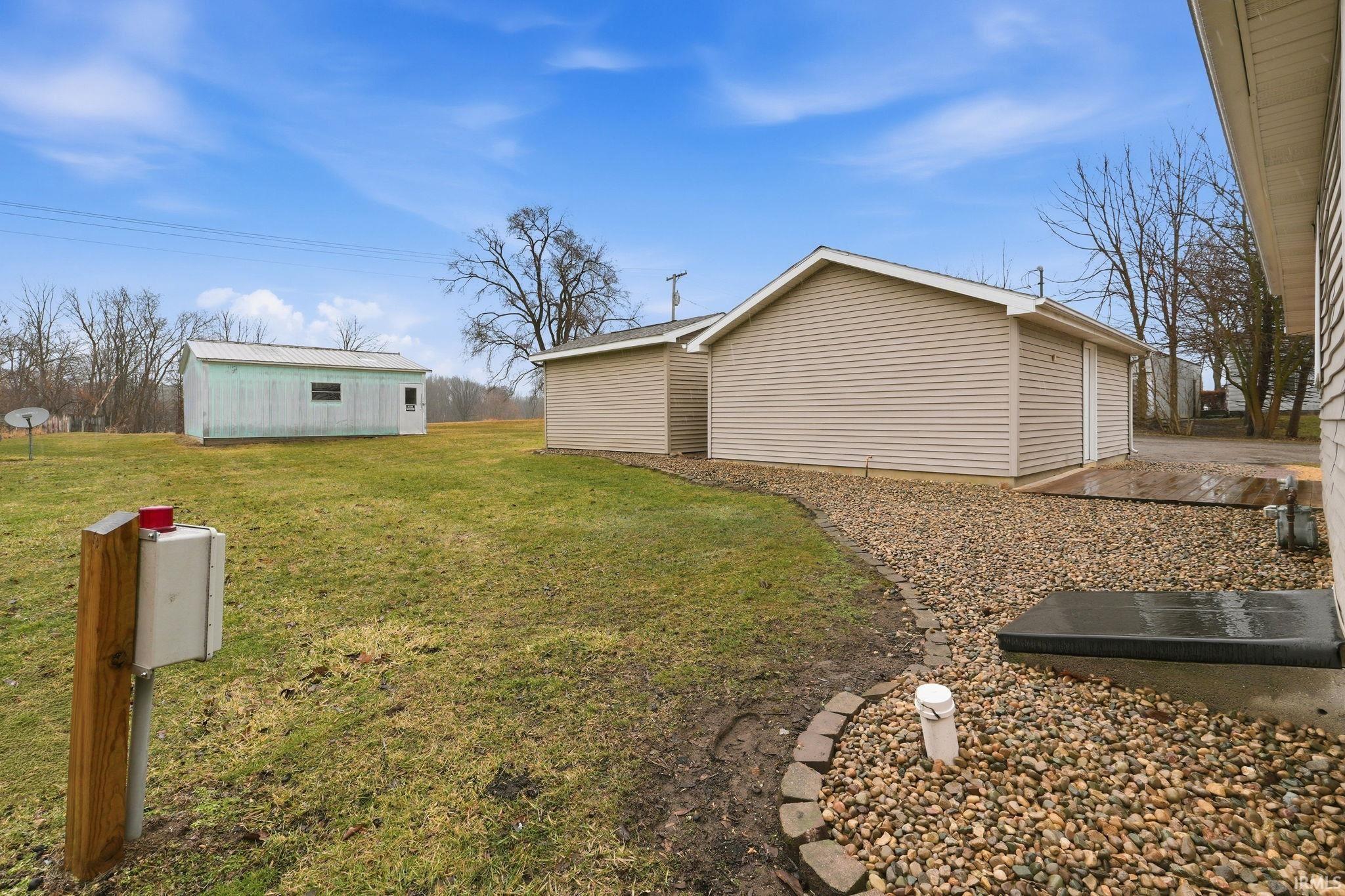 4160 East Bellefontaine Road Hamilton, IN 46742 - Photo 15 of 33