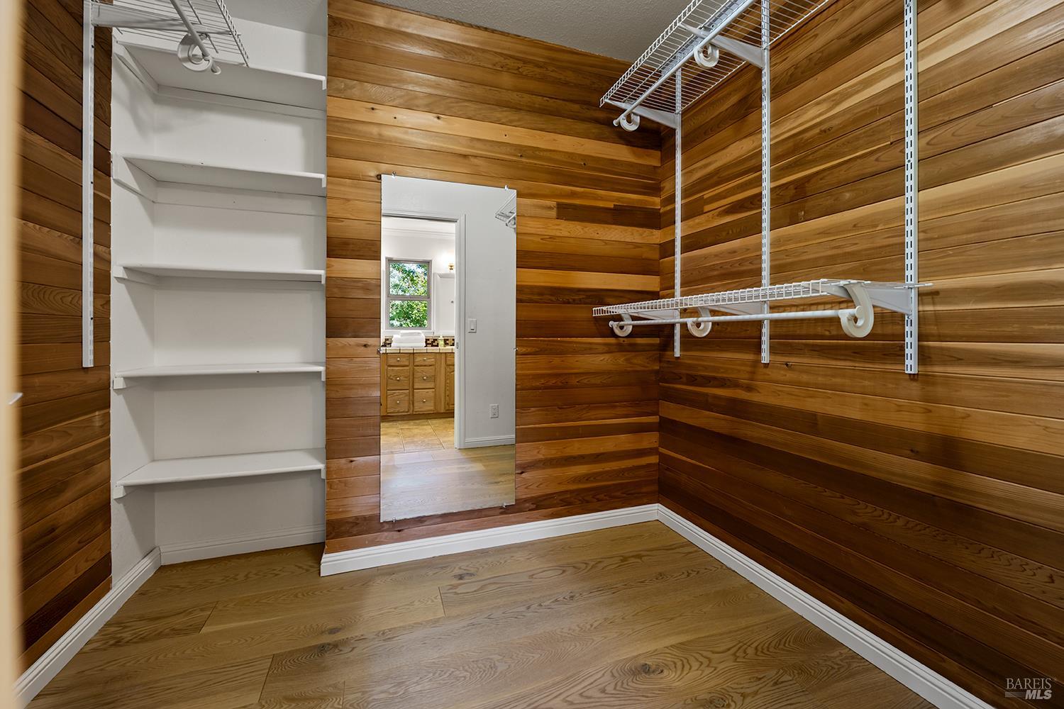 231 Zinfandel Road Healdsburg, CA 95448 - Photo 24 of 47 Primary bedroom's walk-in closet