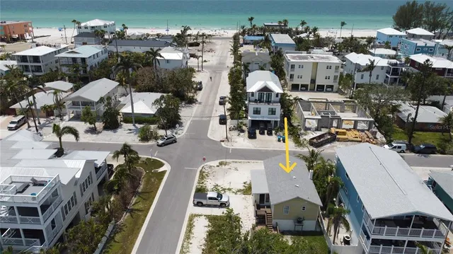 $900,000 | 300 22nd Street North, Bradenton Beach, FL 34217