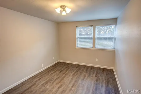 $2,000 | 1926 Hunting Lake Court, Unit 103, St. Louis, MO 63122