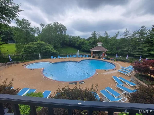 $2,000 | 1926 Hunting Lake Court, Unit 103, St. Louis, MO 63122