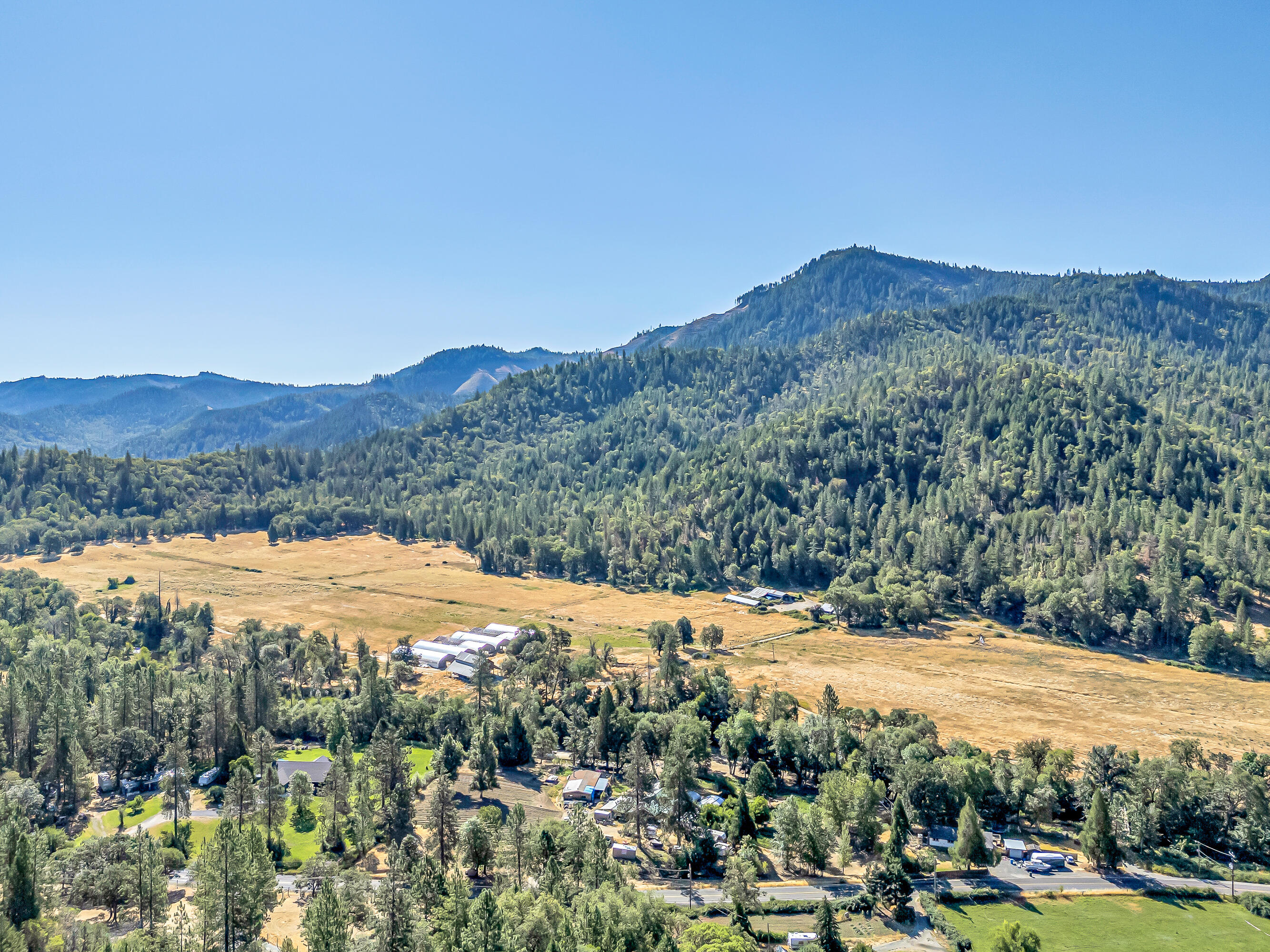 9820 East Evans Creek Road Rogue River, OR 97537 - Photo 55 of 58 DJI_20250722094747_0019_D