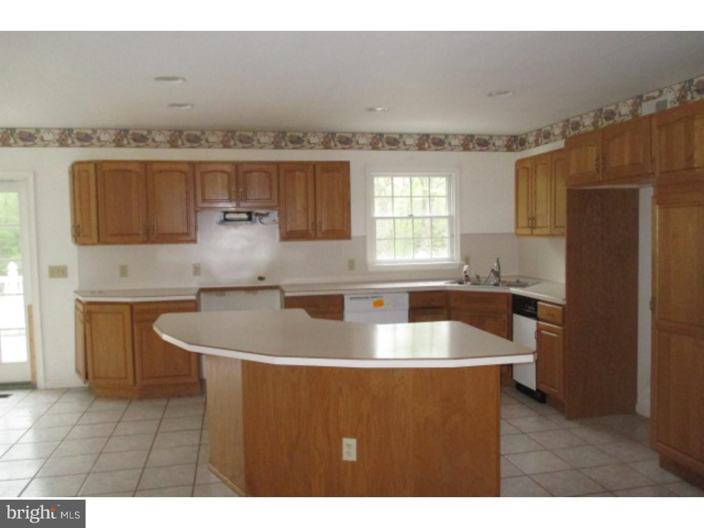 78 Sand Bridge Road Elmer, NJ 08318 - Photo 8 of 10 Gallery Image 8