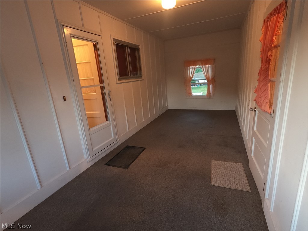 2586 Batdorf Road Wooster, OH 44691 - Photo 17 of 33 Breezway from Kitchen to Garage w/ carpet