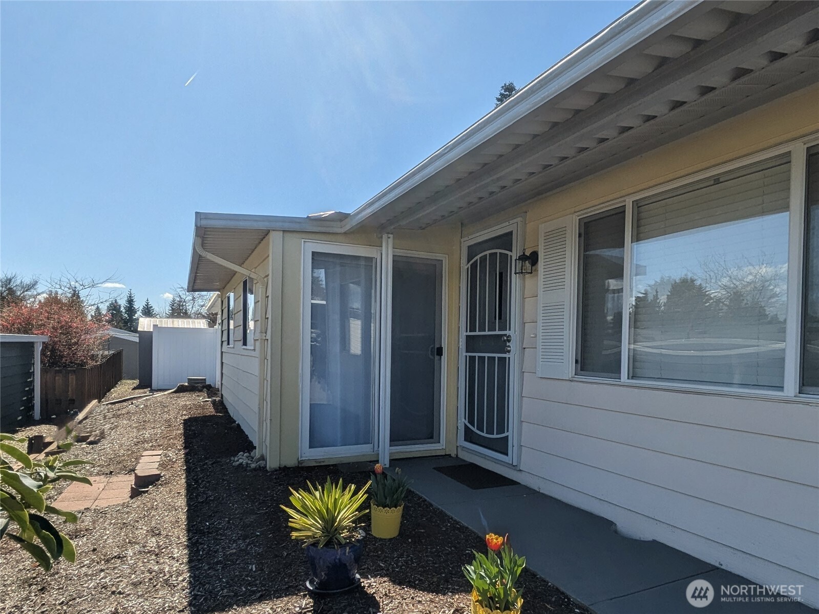 201 Union Avenue Southeast, Unit 217 Renton, WA 98059 - Photo 2 of 24