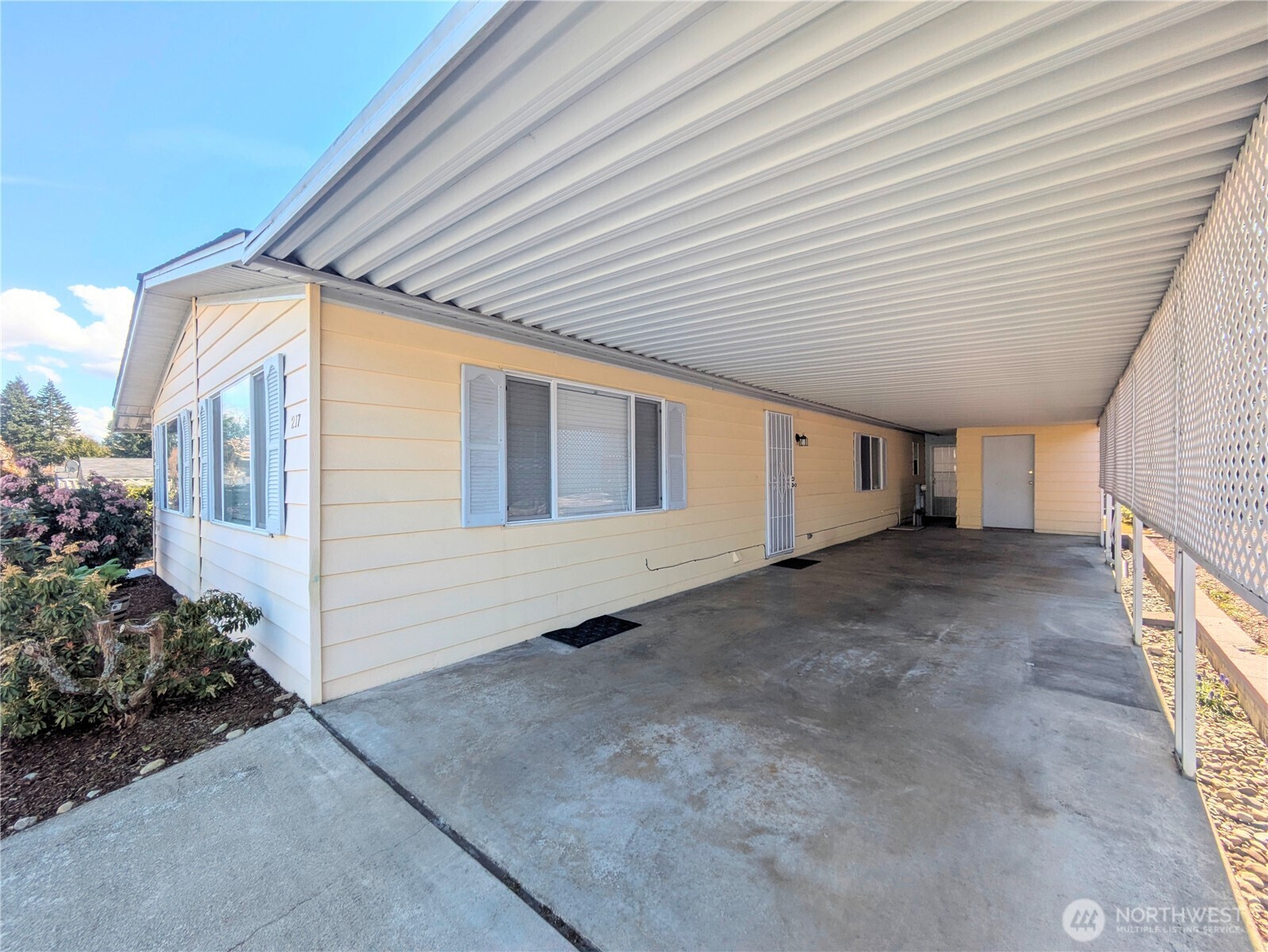 201 Union Avenue Southeast, Unit 217 Renton, WA 98059 - Photo 23 of 24