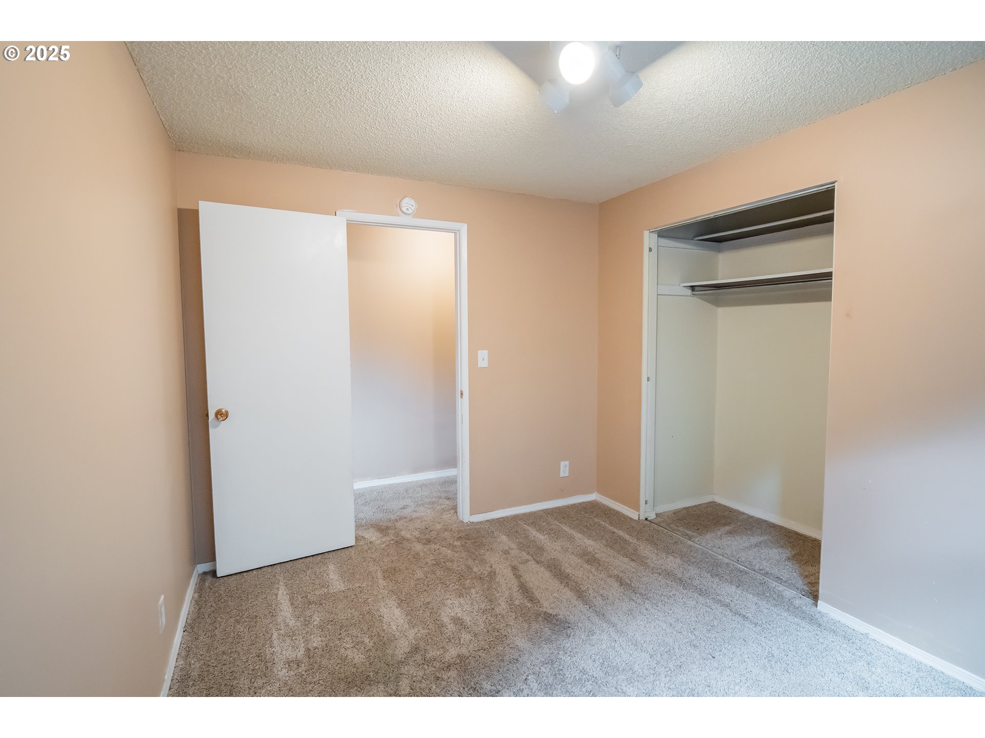 2783 31st Street Springfield, OR 97477 - Photo 16 of 36 Bedroom