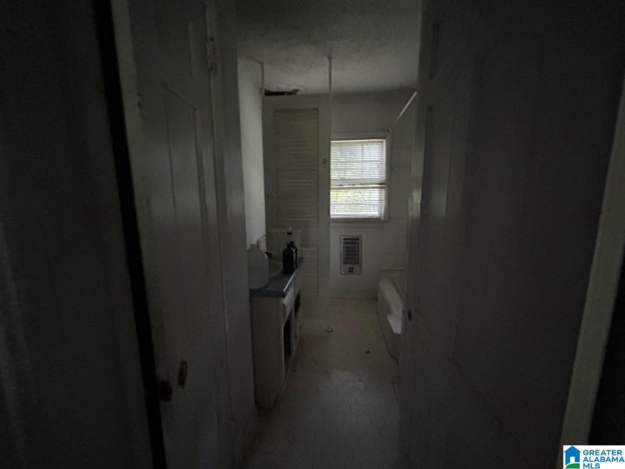 1818 Hillcrest Road Northeast Birmingham, AL 35215 - Photo 7 of 23