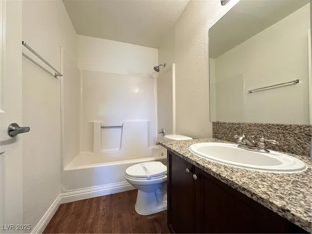 $1,195 | 5142 South Jones Boulevard, Unit 102, Las Vegas, NV 89118
