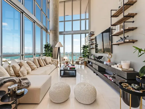 $1,750,000 | 1100 Biscayne Boulevard, Unit 2105, Miami, FL 33132