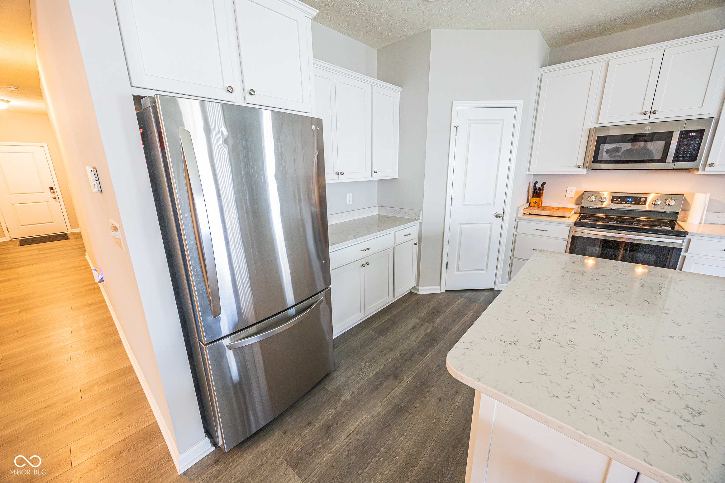 8822 Rowling Way Indianapolis, IN 46239 - Photo 11 of 44