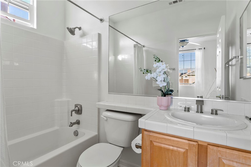25 Tarleton Lane Ladera Ranch, CA 92694 - Photo 17 of 22