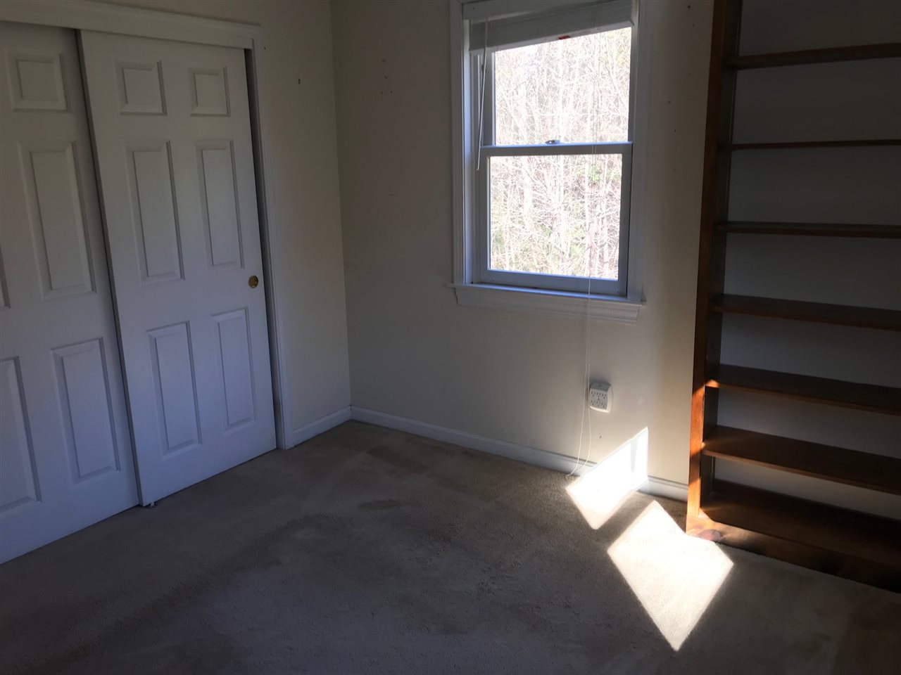 48 Hook Road Auburn, NH 03032 - Photo 11 of 18