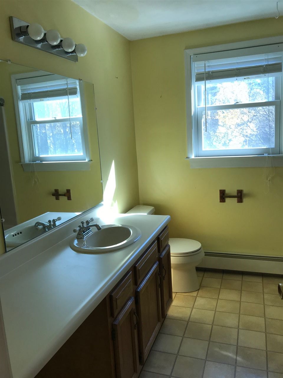 48 Hook Road Auburn, NH 03032 - Photo 13 of 18
