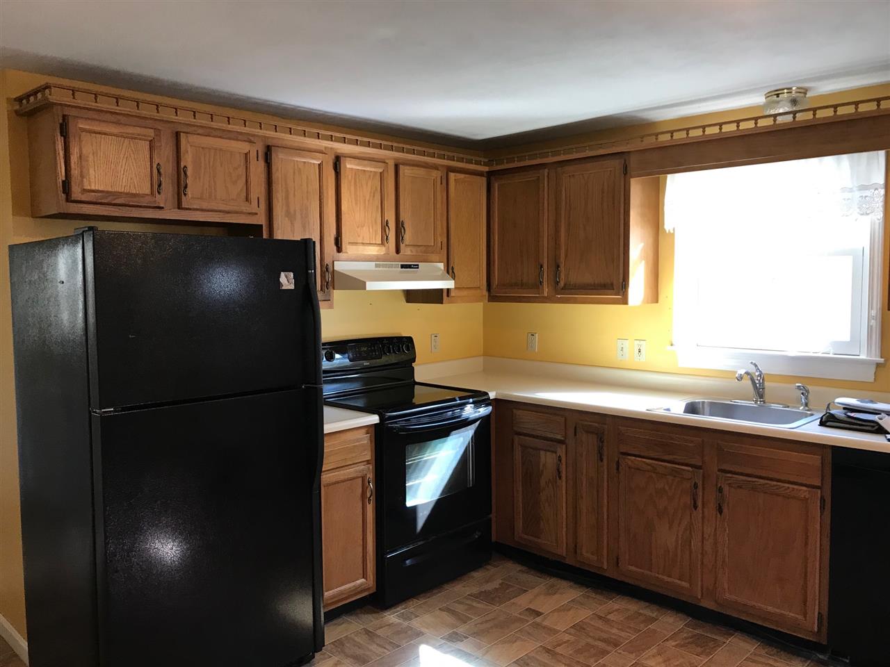 48 Hook Road Auburn, NH 03032 - Photo 8 of 18