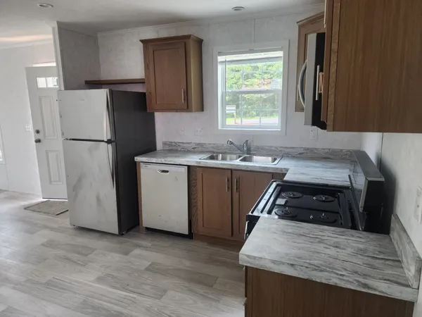 $98,995 | 84 Cubb Court, Windsor, VT 05089