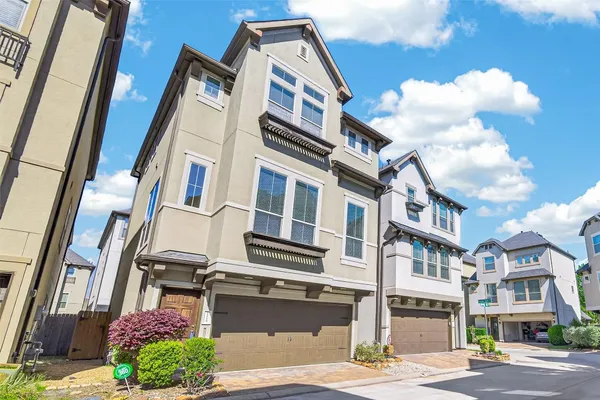 $2,600 | 2715 Shadybrook Meadow Drive, Houston, TX 77080