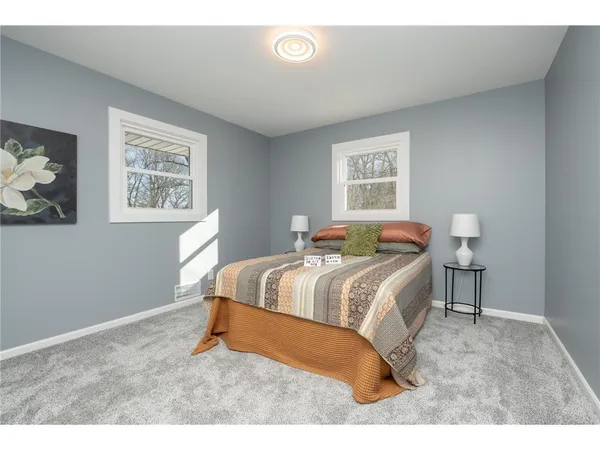 $549,800 | 300 Viking Drive, Mankato, MN 56001