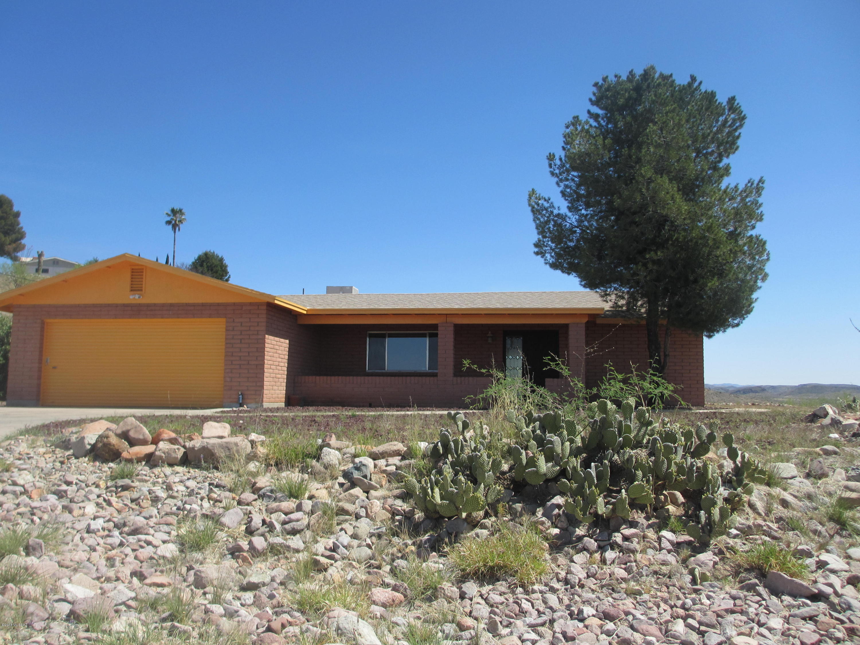 1248 Circulo Aguilar Rio Rico, AZ 85648 - Photo 2 of 41
