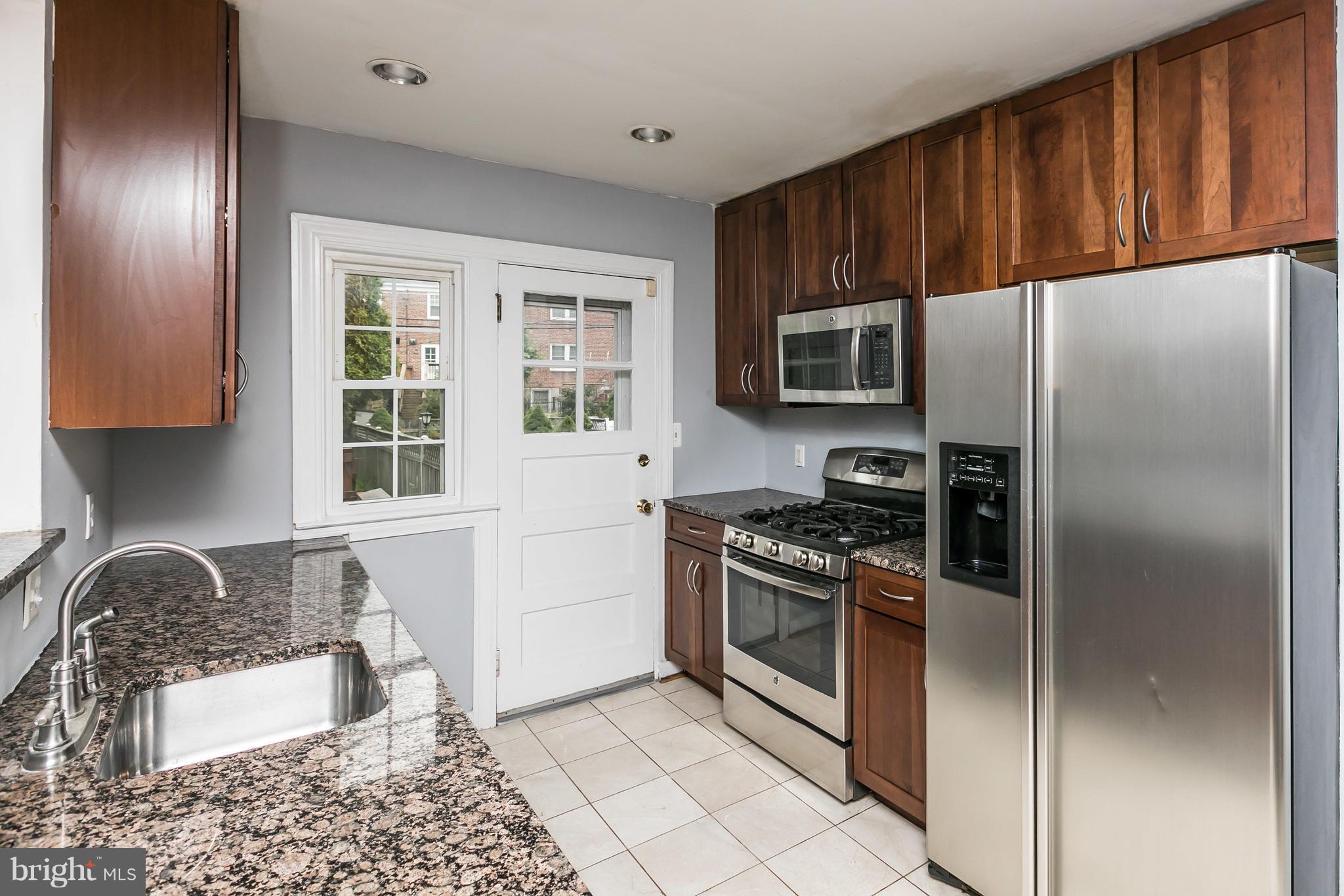 1715 Glen Ridge Road Towson, MD 21286 - Photo 13 of 26 Kitchen