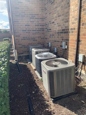 $179,999 | 10420 Circle Drive, Unit 22B, Oak Lawn, IL 60453