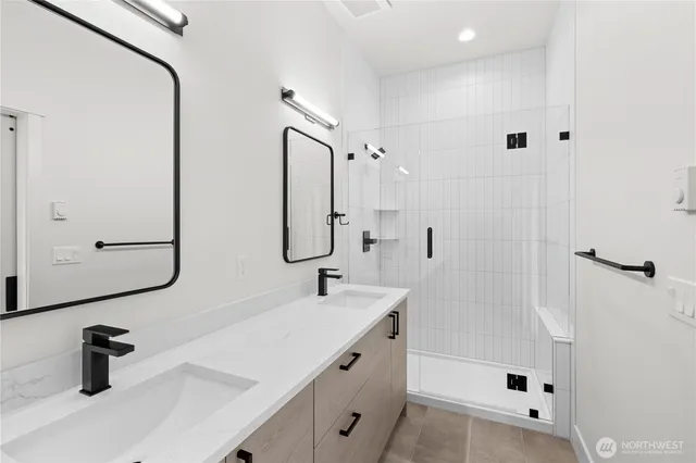 $859,950 | 40 Chinook Drive, Vantage, WA 98950