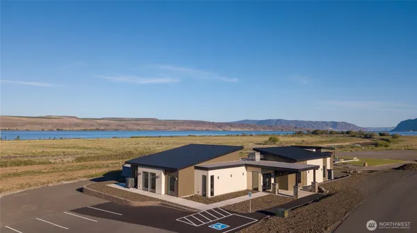 $859,950 | 40 Chinook Drive, Vantage, WA 98950