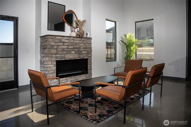 $859,950 | 40 Chinook Drive, Vantage, WA 98950