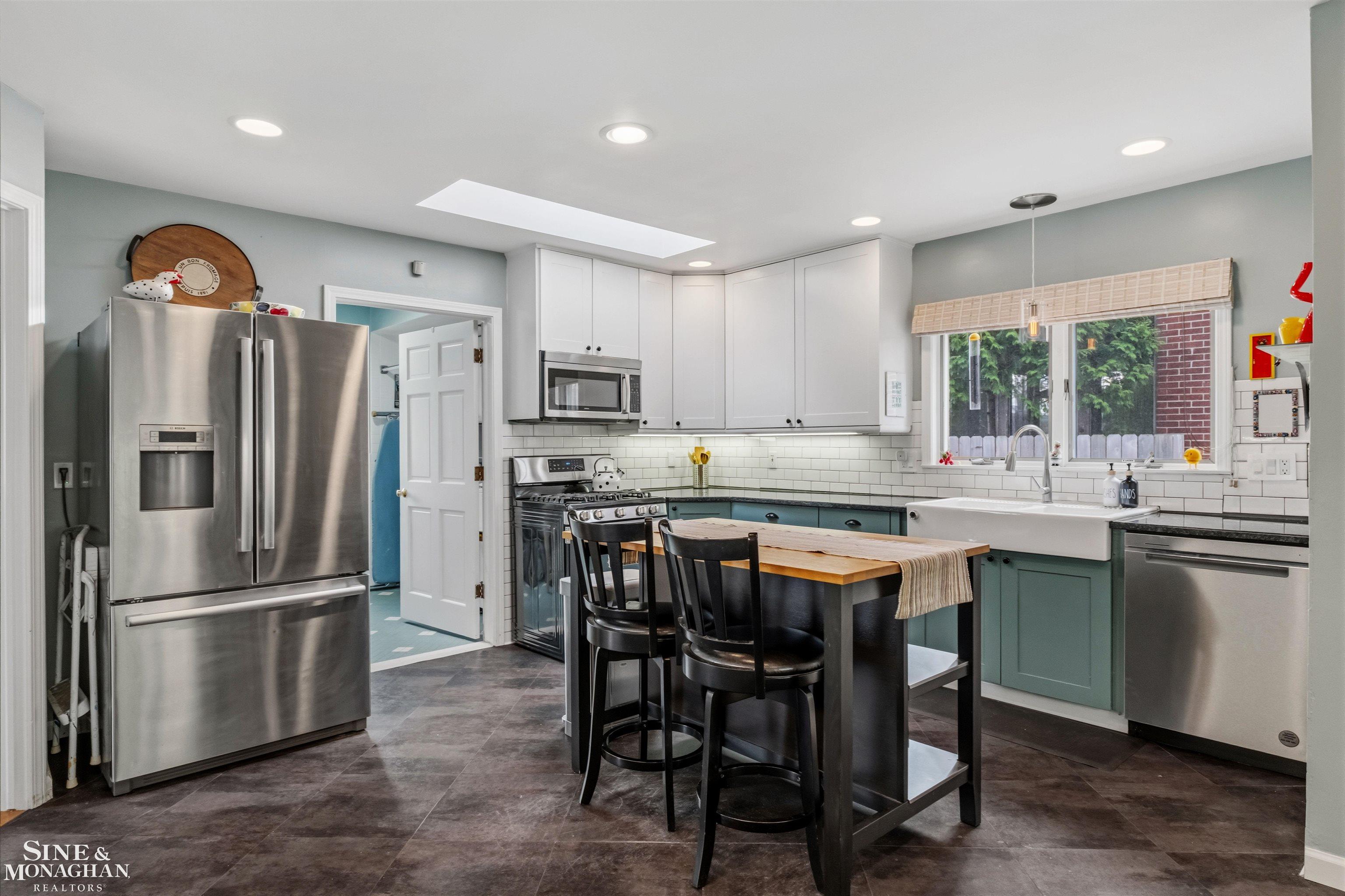 1800 Littlestone Road Grosse Pointe, MI 48236 - Photo 13 of 46 50202477-427da28e-2c90-403d-9fe0-97d05a223359.JPG